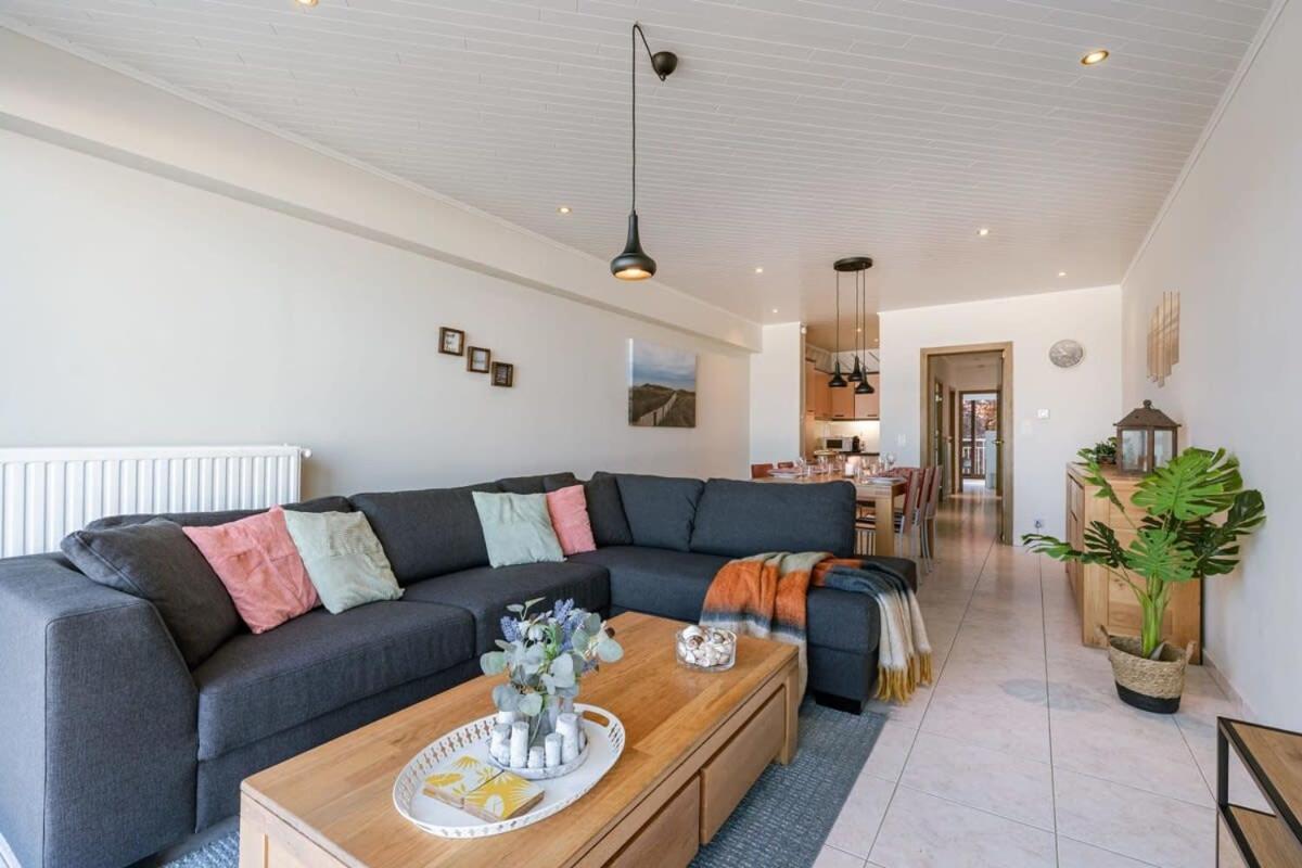 Huswell - Beachfront Apartment In Zeebrugge Eksteriør billede